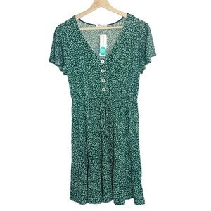NWT Kaileigh Stitch Fix Samantha Tiered Dress Floral Green Sz M Petite